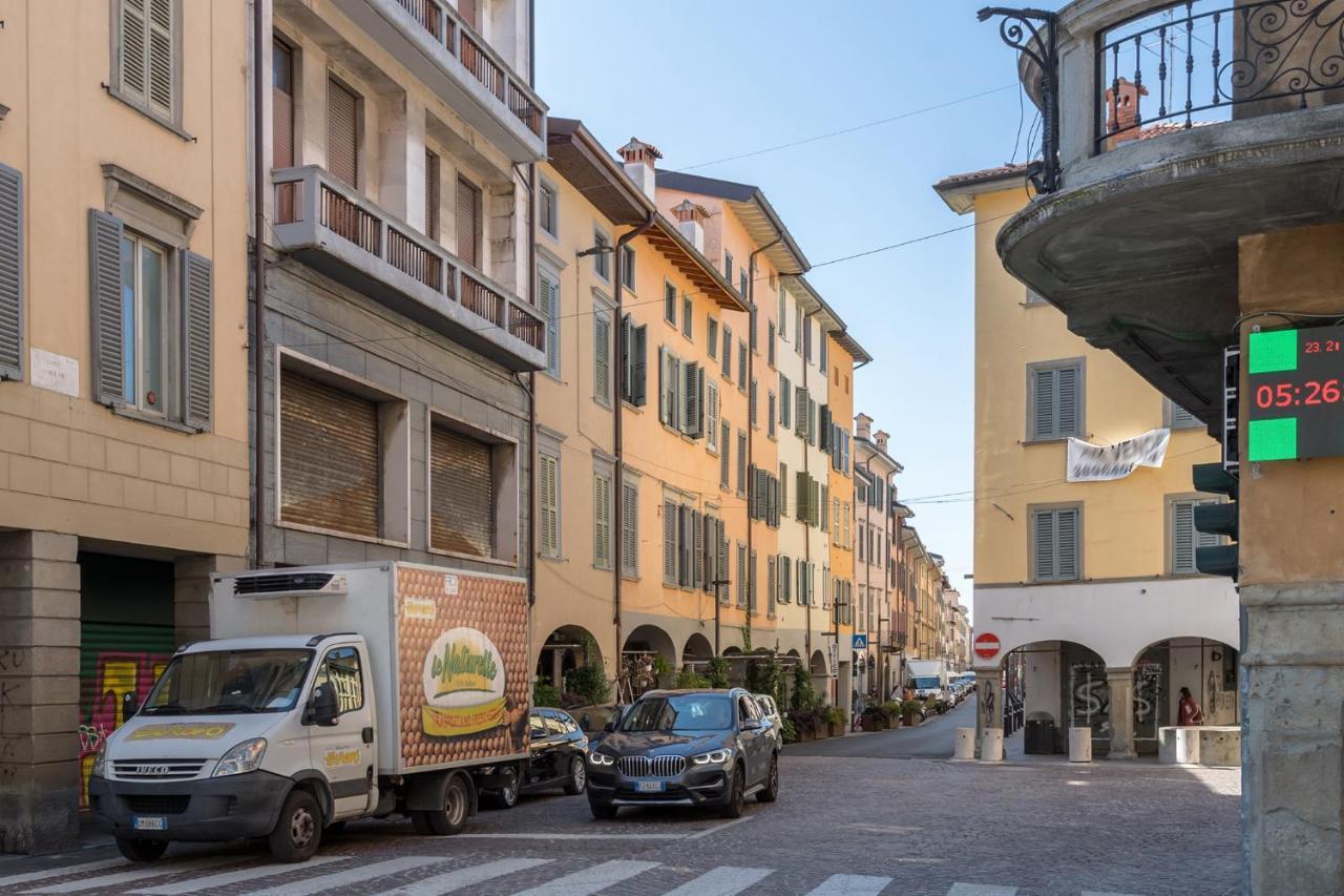 San Bernardino 8 - Immobili E Soluzioni Rent Lägenhet Bergamo Exteriör bild
